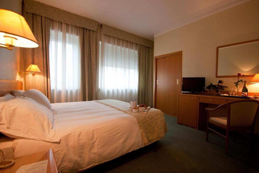 Ida Hotel